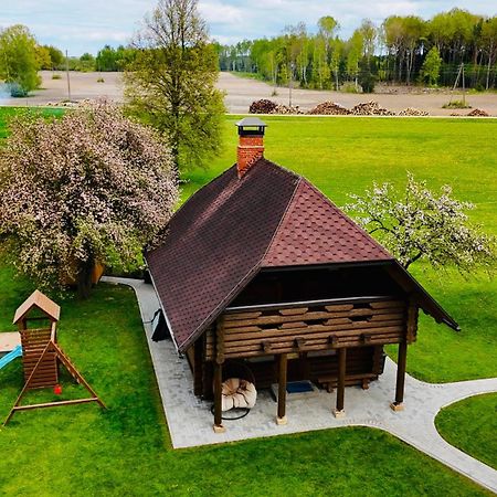 Brivdienu Maja Odumini Leimani Exteriér fotografie