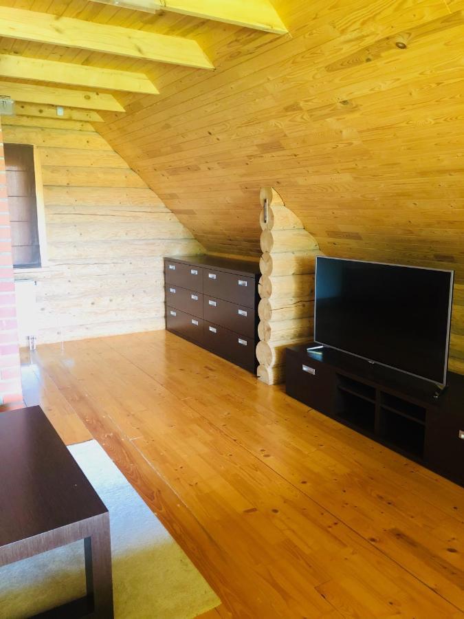 Brivdienu Maja Odumini Leimani Exteriér fotografie