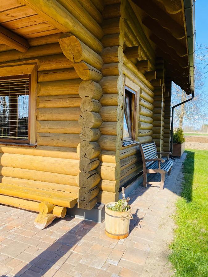 Brivdienu Maja Odumini Leimani Exteriér fotografie